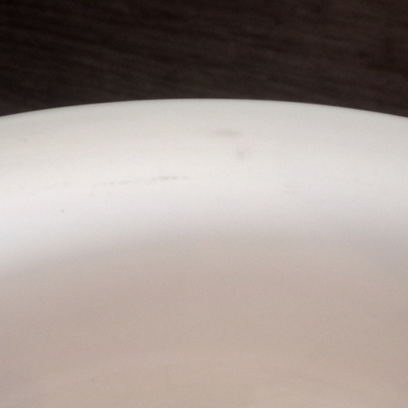 Vintage 2.5 qt corelle Abundance stoneware bowl with lid. - Picture 8 of 10